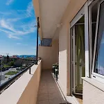 Sun & Salt Apartment *
